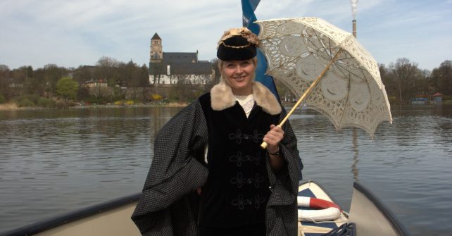 Bootstour oder Schloßteichrundgang mit Karoline Mathilde Stahlknecht